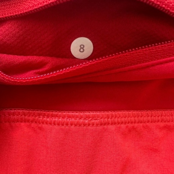 Lululemon Speed Up Shorts Womens 8 Low Rise 3 Inseam Flare True Red W7578S - Picture 3 of 6